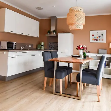 Tim's Huus Strandbrise Апартаменты